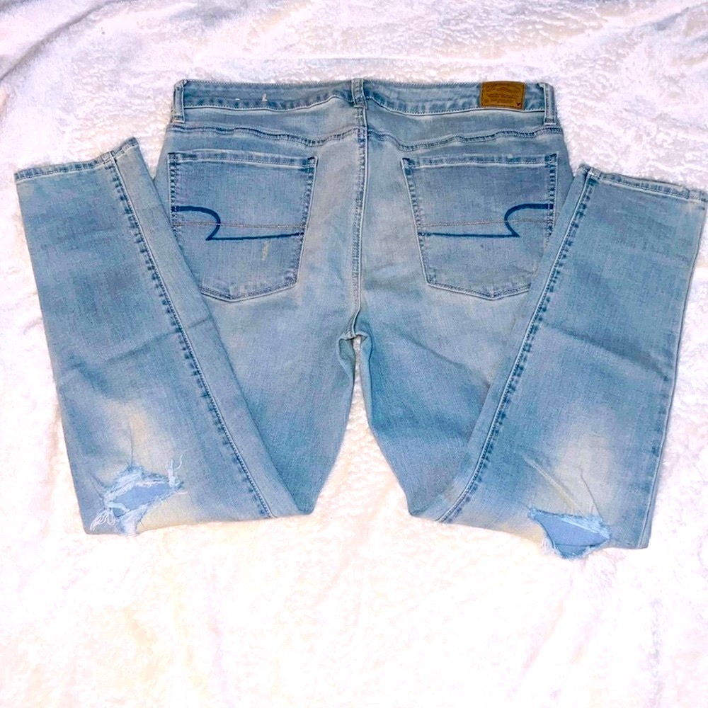 AMERICAN EAGLE 🦅 RIPPED DISTRESSED DESTROYED CROPPED SKINNY JEANS Women’s 16